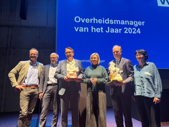prijsuitreiking van de award Overheidsmanager van het jaar
